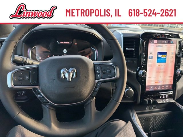 New 2026 RAM 1500 4x4 Crew Cab image 2