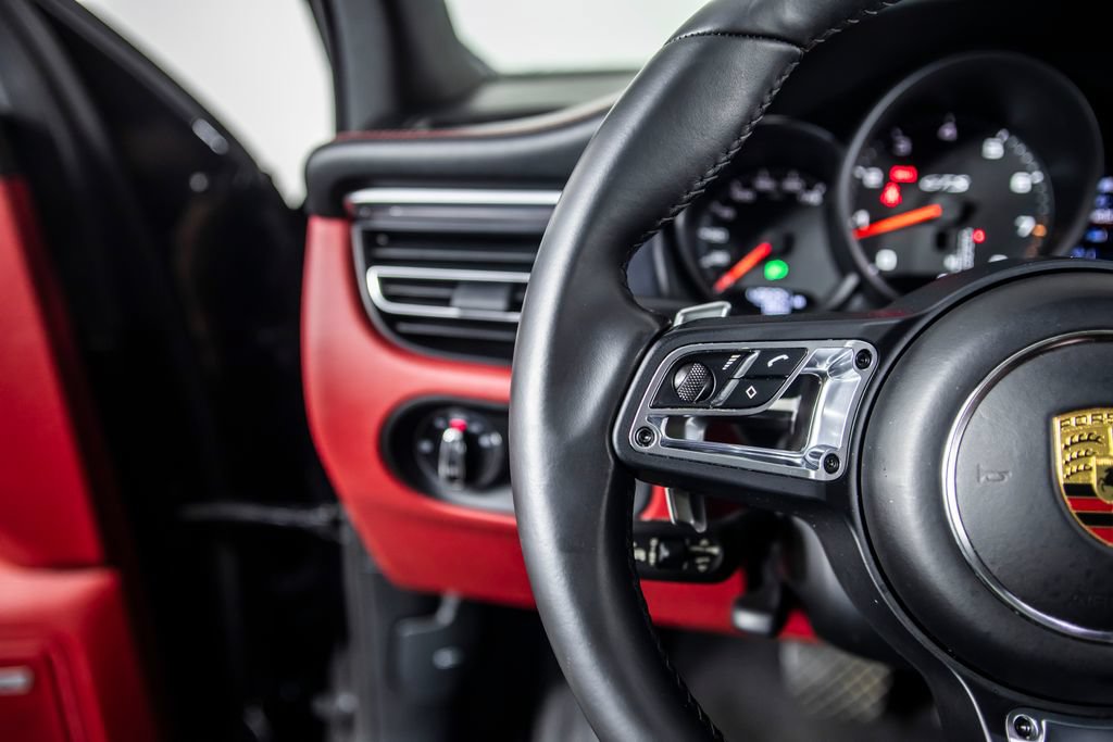 Used 2021 Porsche Macan GTS AWD/4WD image 36
