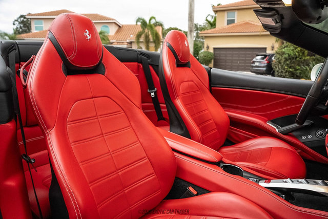 Used 2016 Ferrari California T image 47