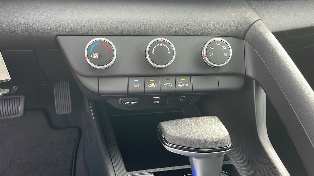 New 2026 Hyundai Elantra SE image 20