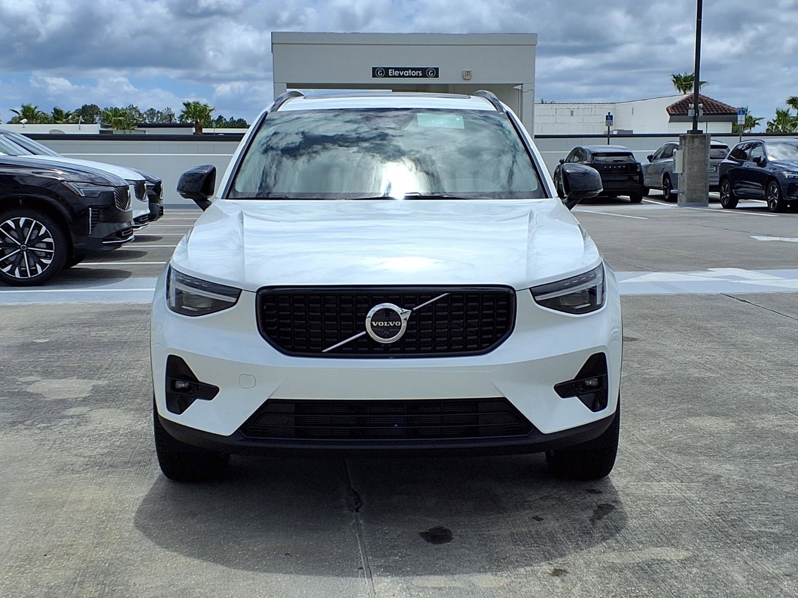 New 2026 Volvo XC40 B5 Ultra w/ Protection Package Premier AWD/4WD image 2