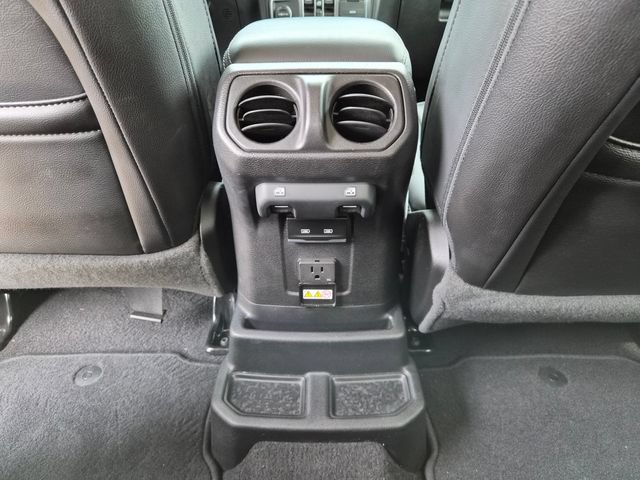 Used 2021 Jeep Wrangler Unlimited Sahara AWD/4WD image 33