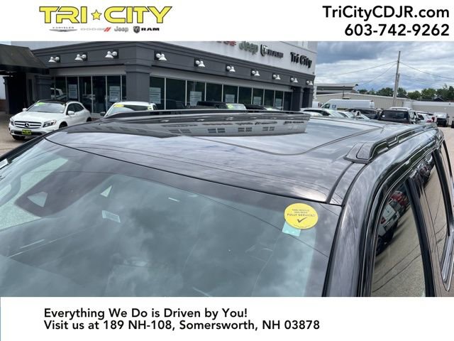 Used 2024 Jeep Grand Wagoneer Series II w/ Quick Order Packagew 28T image 55