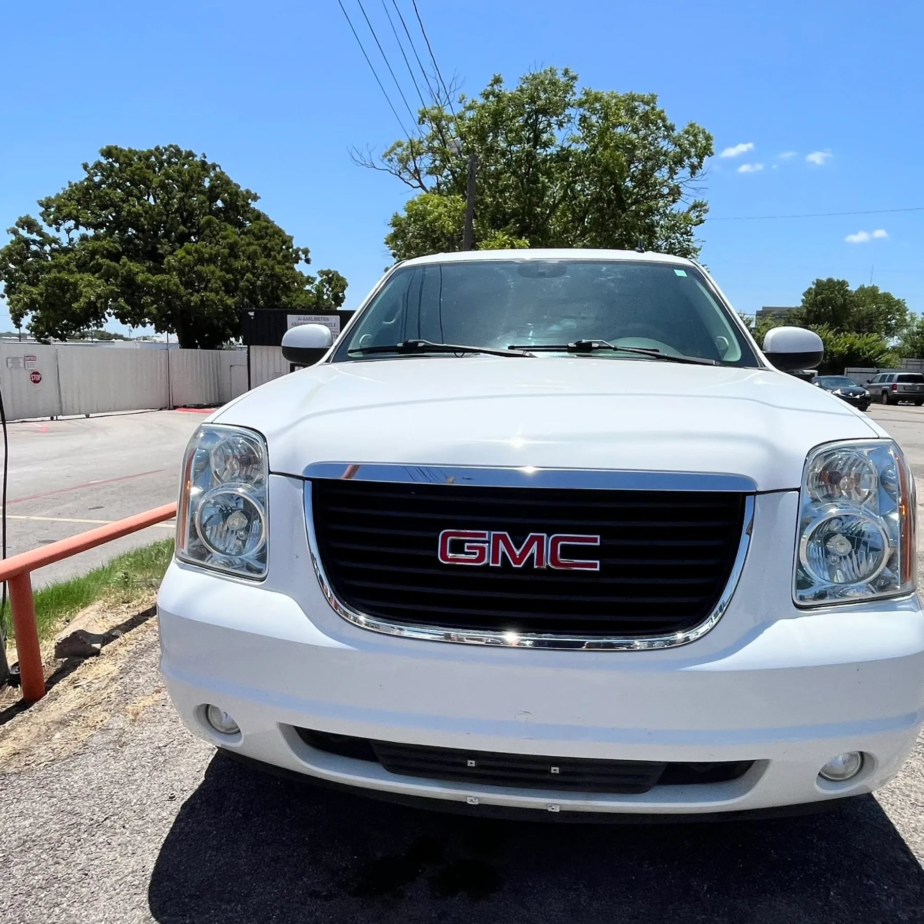Used 2014 GMC Yukon XL SLT RWD image 7