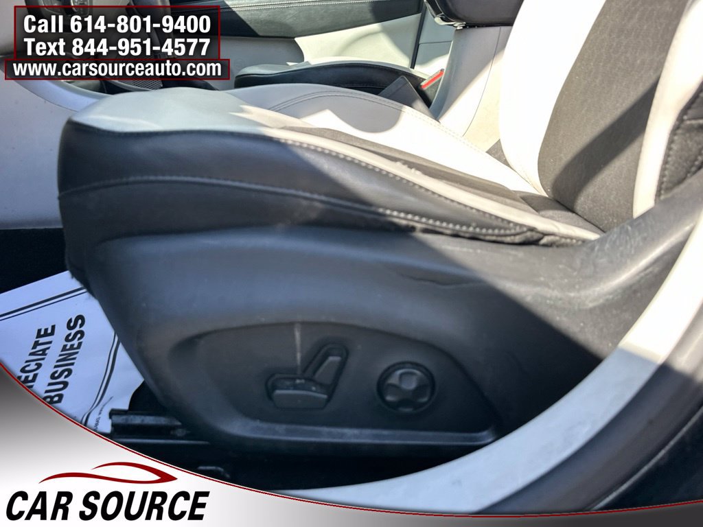 Used 2018 Jeep Compass Latitude w/ Popular Equipment Group FWD image 12