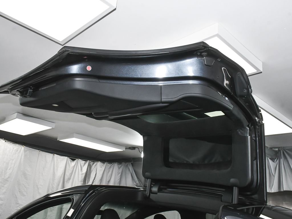 Used 2024 Tesla Model X image 14