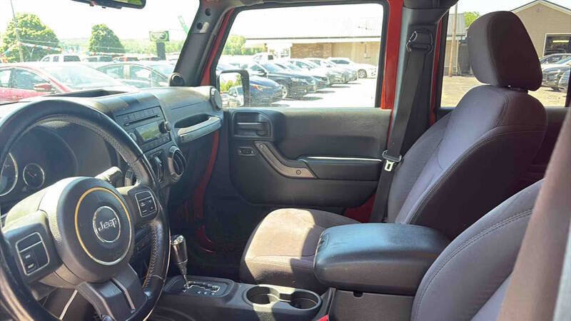 Used 2014 Jeep Wrangler Unlimited Sport w/ Quick Order Package 24S AWD/4WD image 6