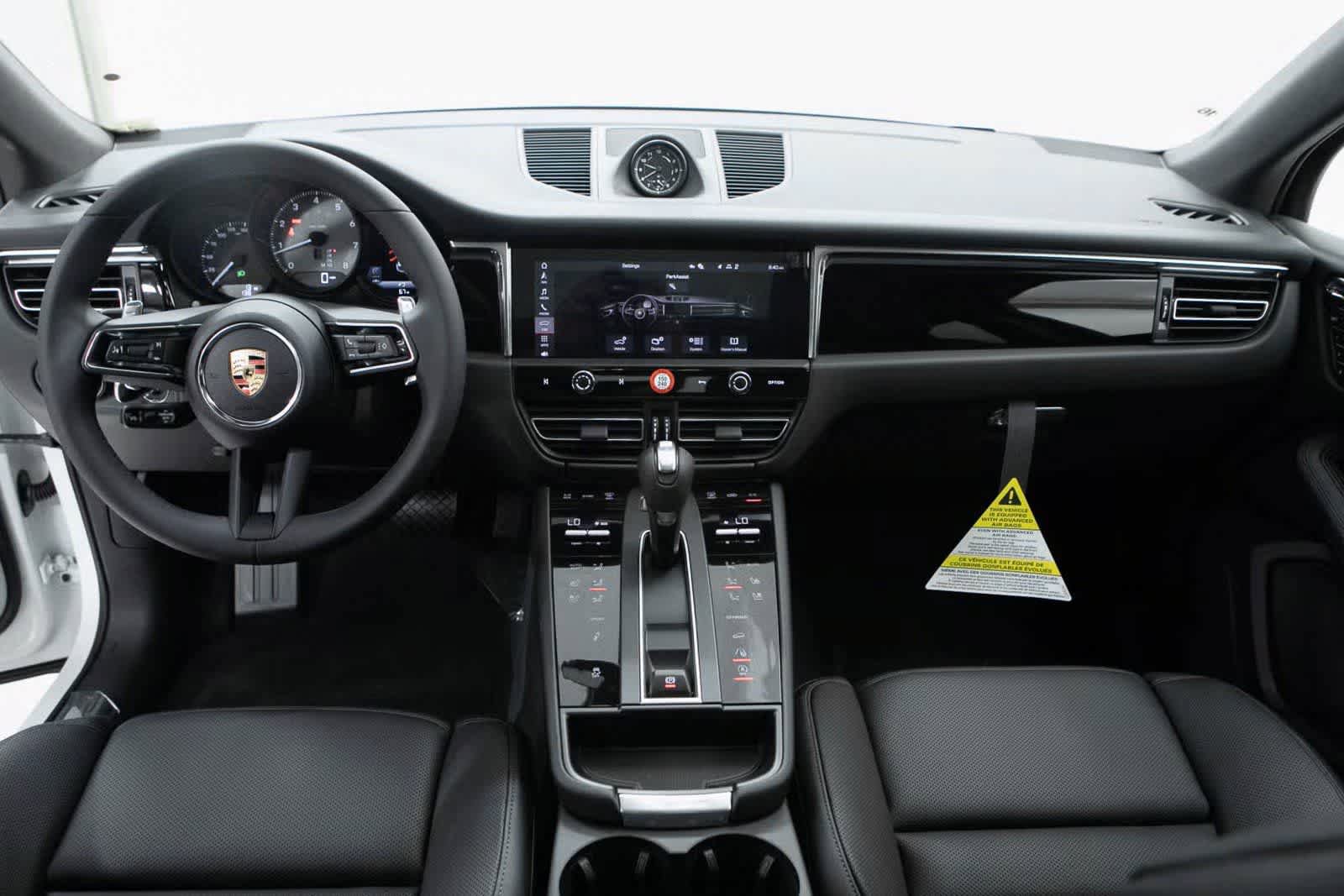 Certified 2025 Porsche Macan S image 13