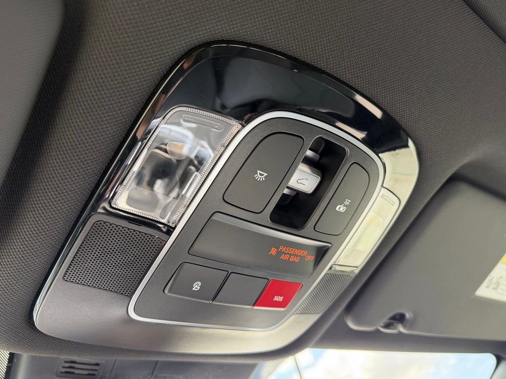 Used 2022 Hyundai Santa Cruz SEL Premium w/ Cargo Package image 18