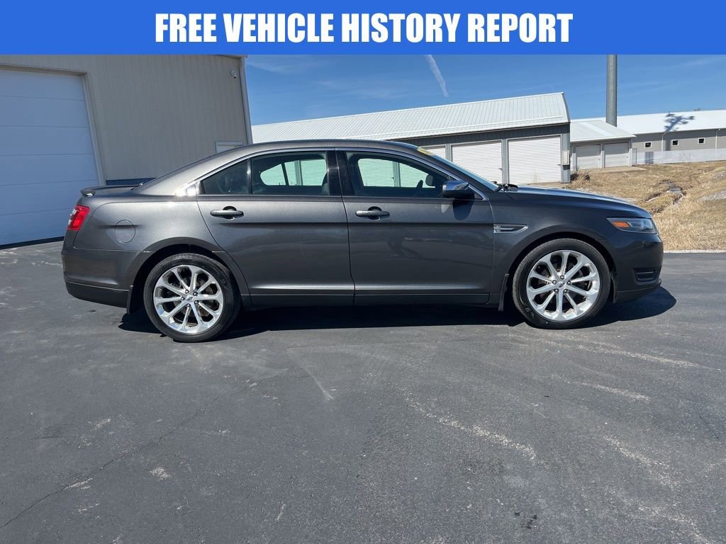 Used 2018 Ford Taurus Limited image 3