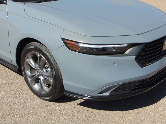 Certified 2023 Honda Accord EX-L image 2