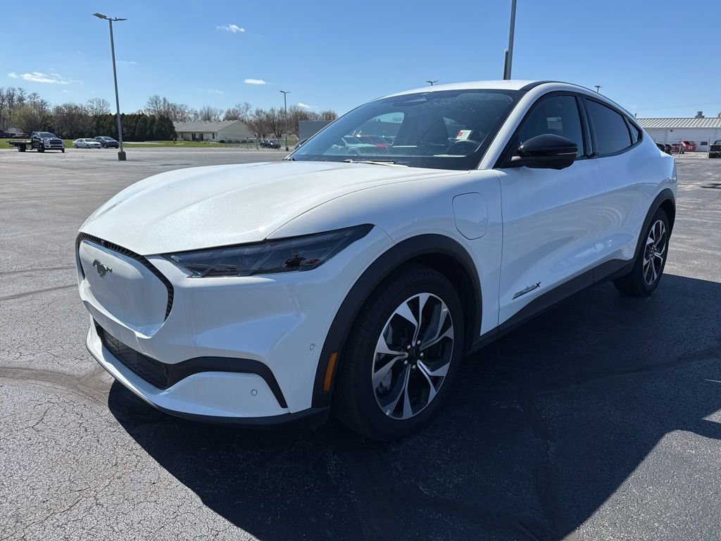 Used 2024 Ford Mustang Mach-E Select image 4