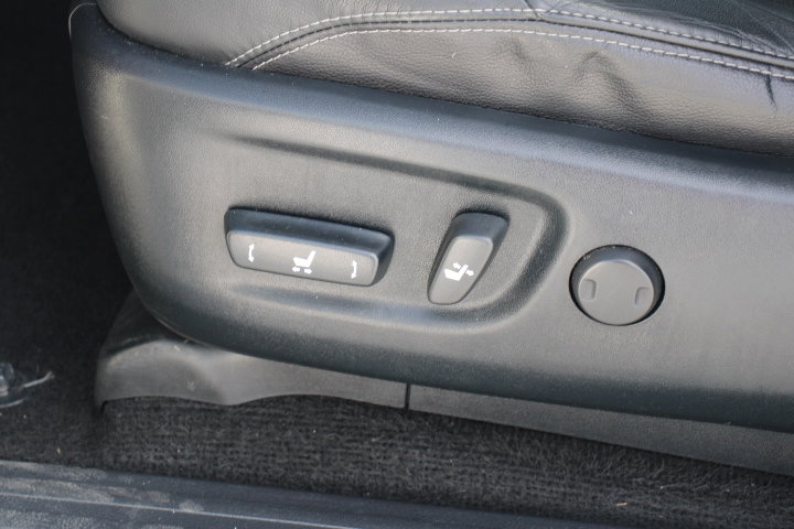 Used 2017 Toyota 4Runner Limited image 13