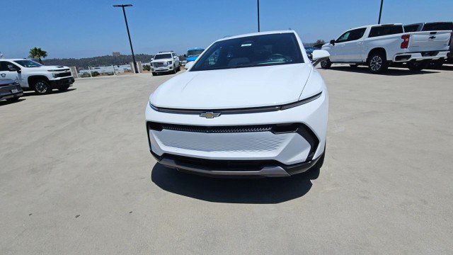 Used 2024 Chevrolet Equinox EV LT FWD image 3
