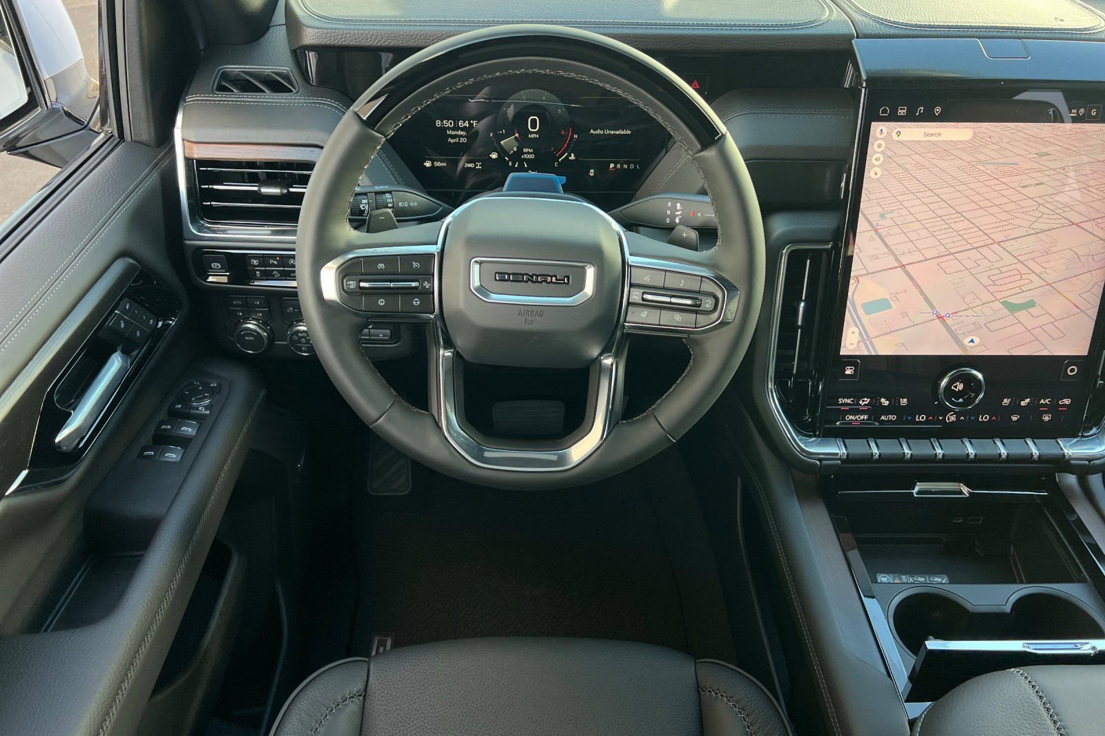 New 2026 GMC Yukon Denali w/ Denali Reserve Package AWD/4WD image 13