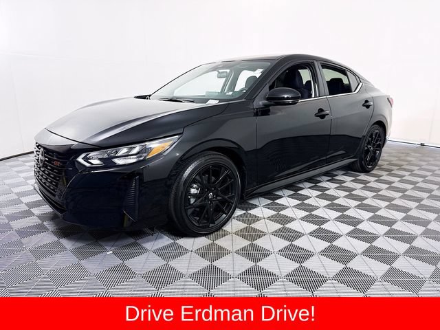 Used 2025 Nissan Sentra SR w/ Midnight Edition FWD image 3