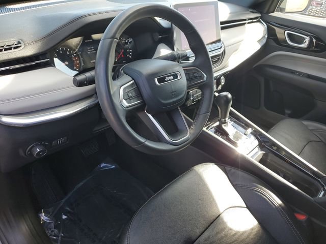 Used 2023 Jeep Compass Limited image 15