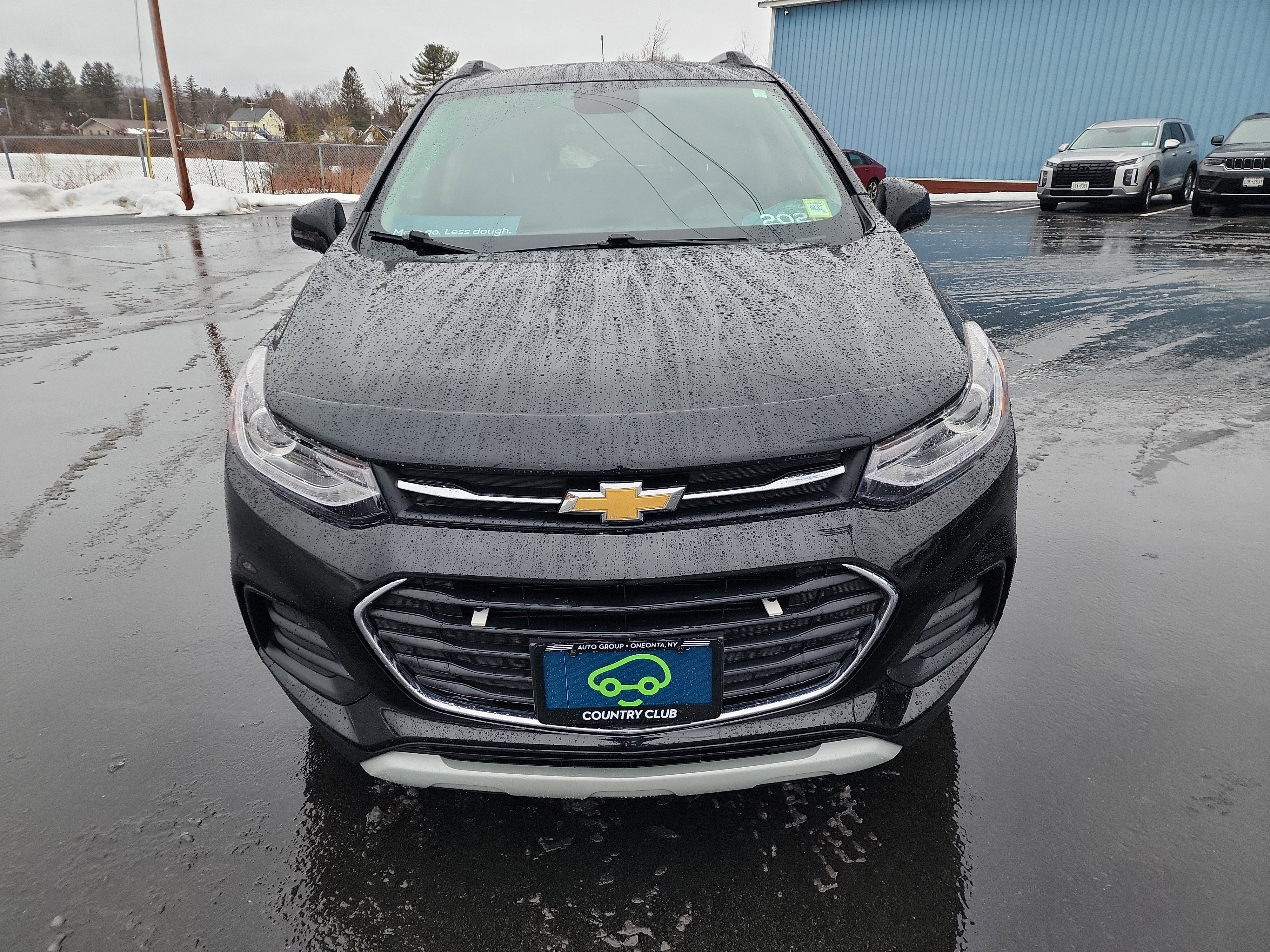 Certified 2022 Chevrolet Trax LT w/ LT Convenience Package image 3