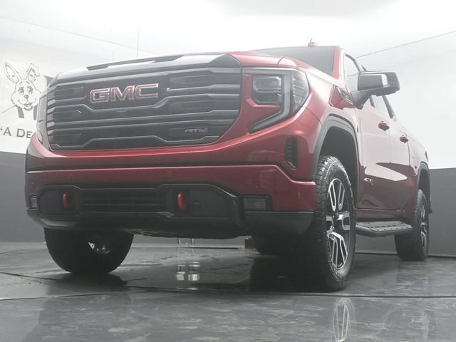 Used 2025 GMC Sierra 1500 AT4 w/ AT4 Premium Package AWD/4WD image 4