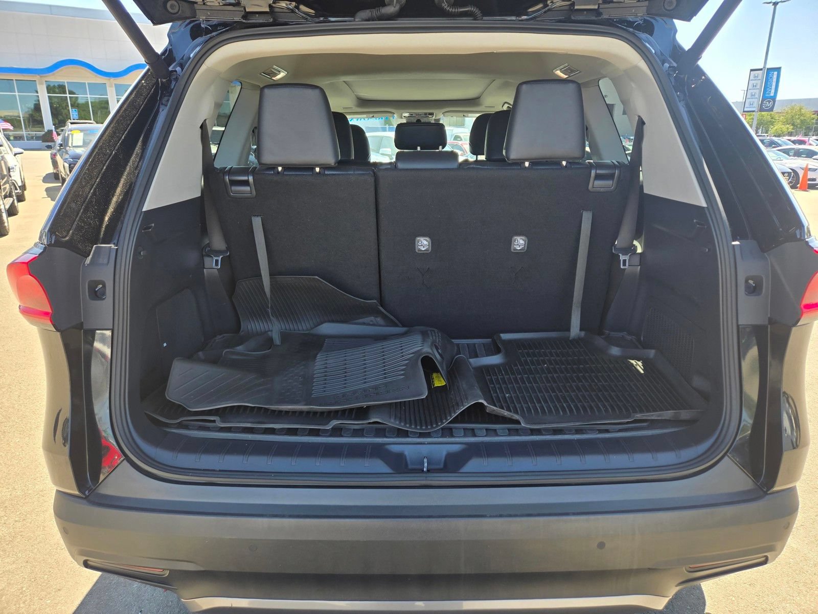 Used 2025 Toyota Grand Highlander FWD image 10