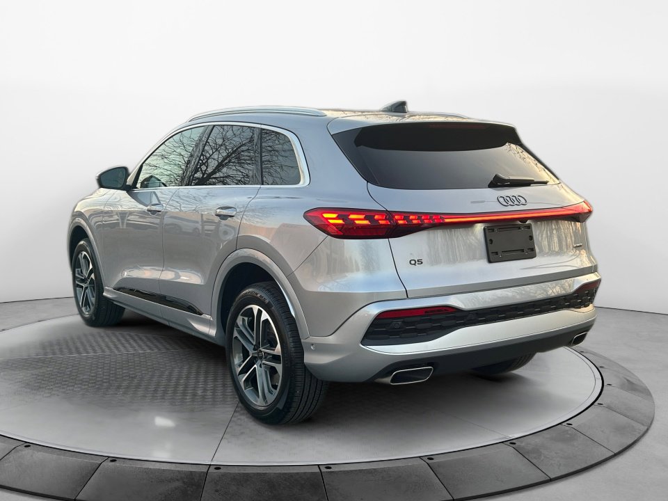 Used 2025 Audi Q5 Premium Plus w/ Premium Plus image 5