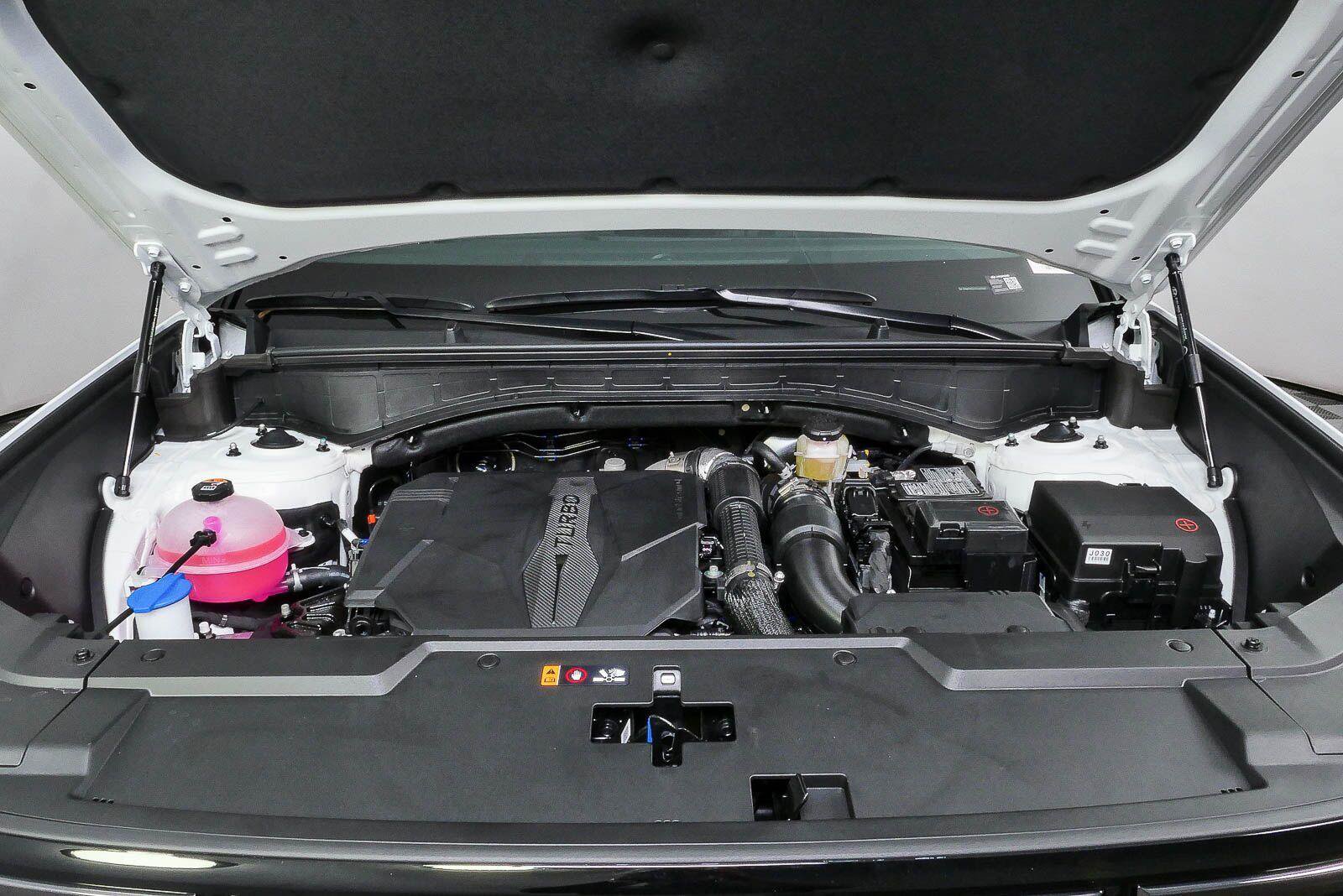 New 2026 Hyundai Santa Fe Limited FWD image 36