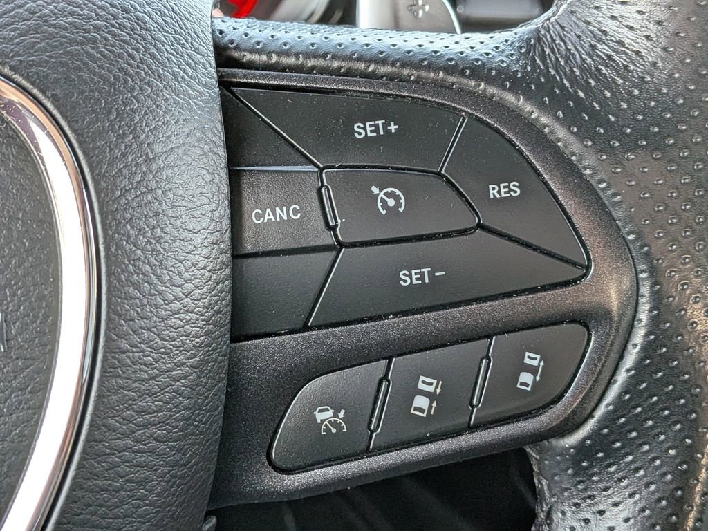 Used 2024 Dodge Durango GT RWD image 30