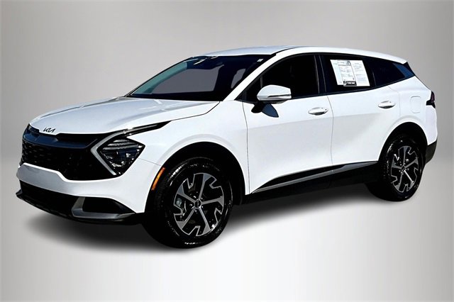 Used 2024 Kia Sportage EX image 2