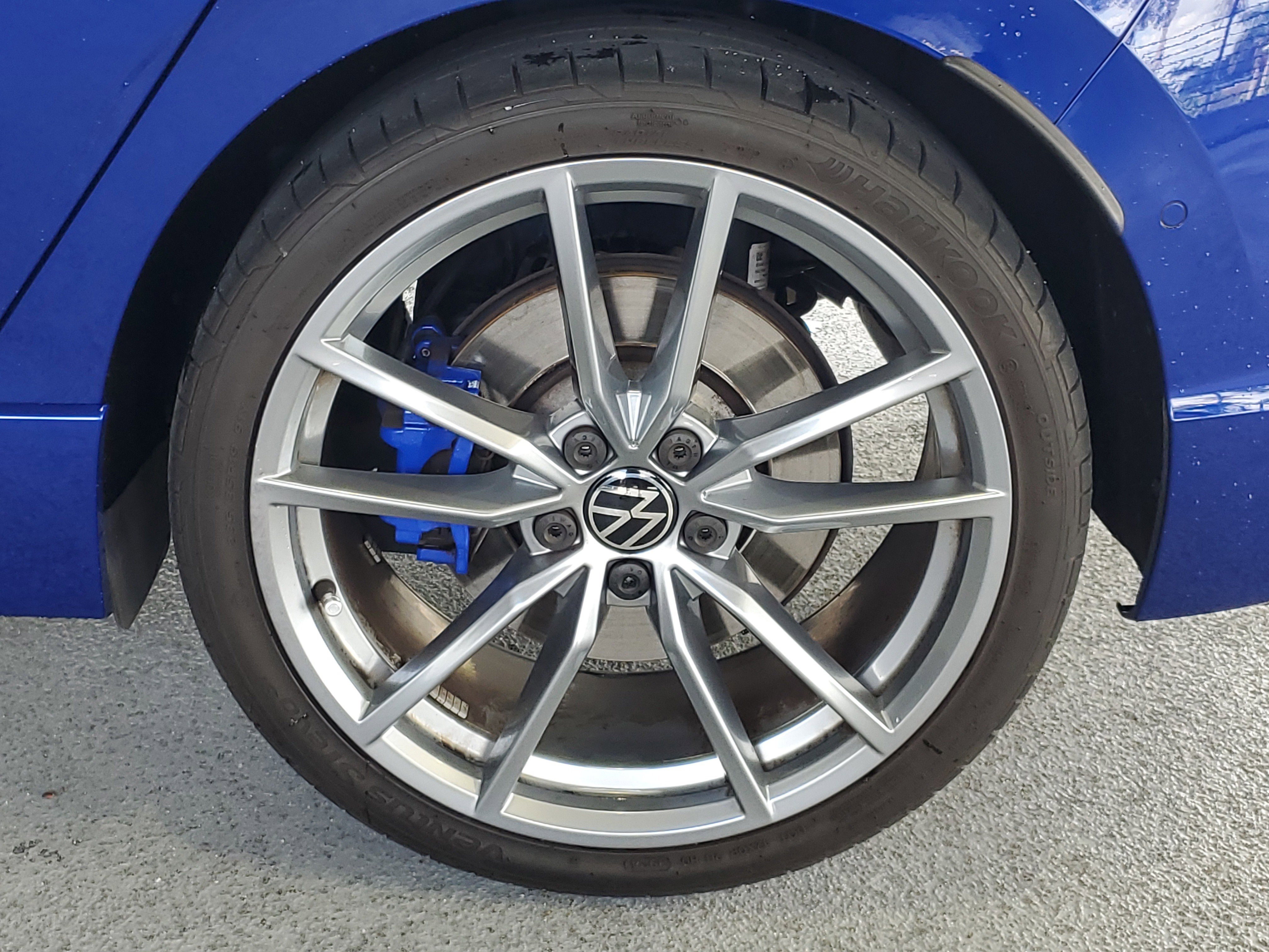 Used 2024 Volkswagen Golf R AWD/4WD image 6