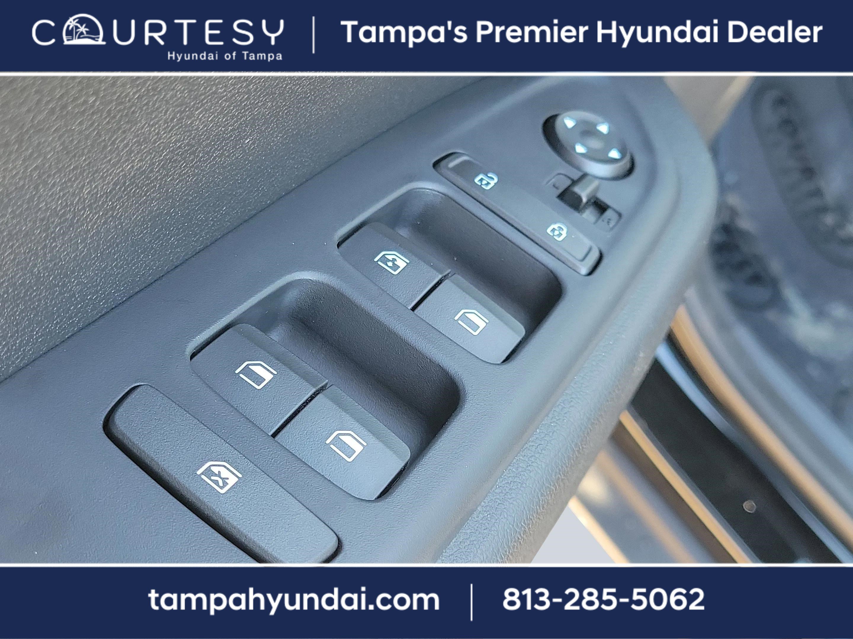 New 2026 Hyundai Venue SEL image 17