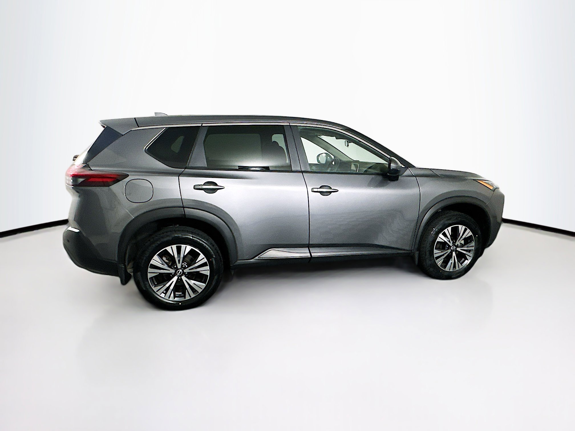 Used 2023 Nissan Rogue SV image 10