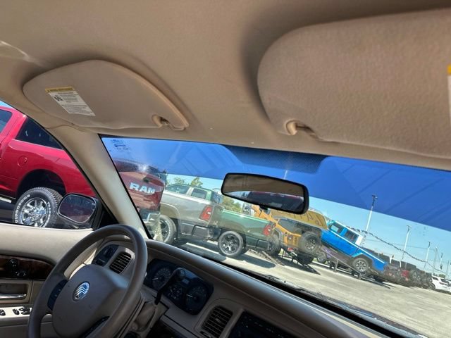 Used 2006 Mercury Grand Marquis GS RWD image 32