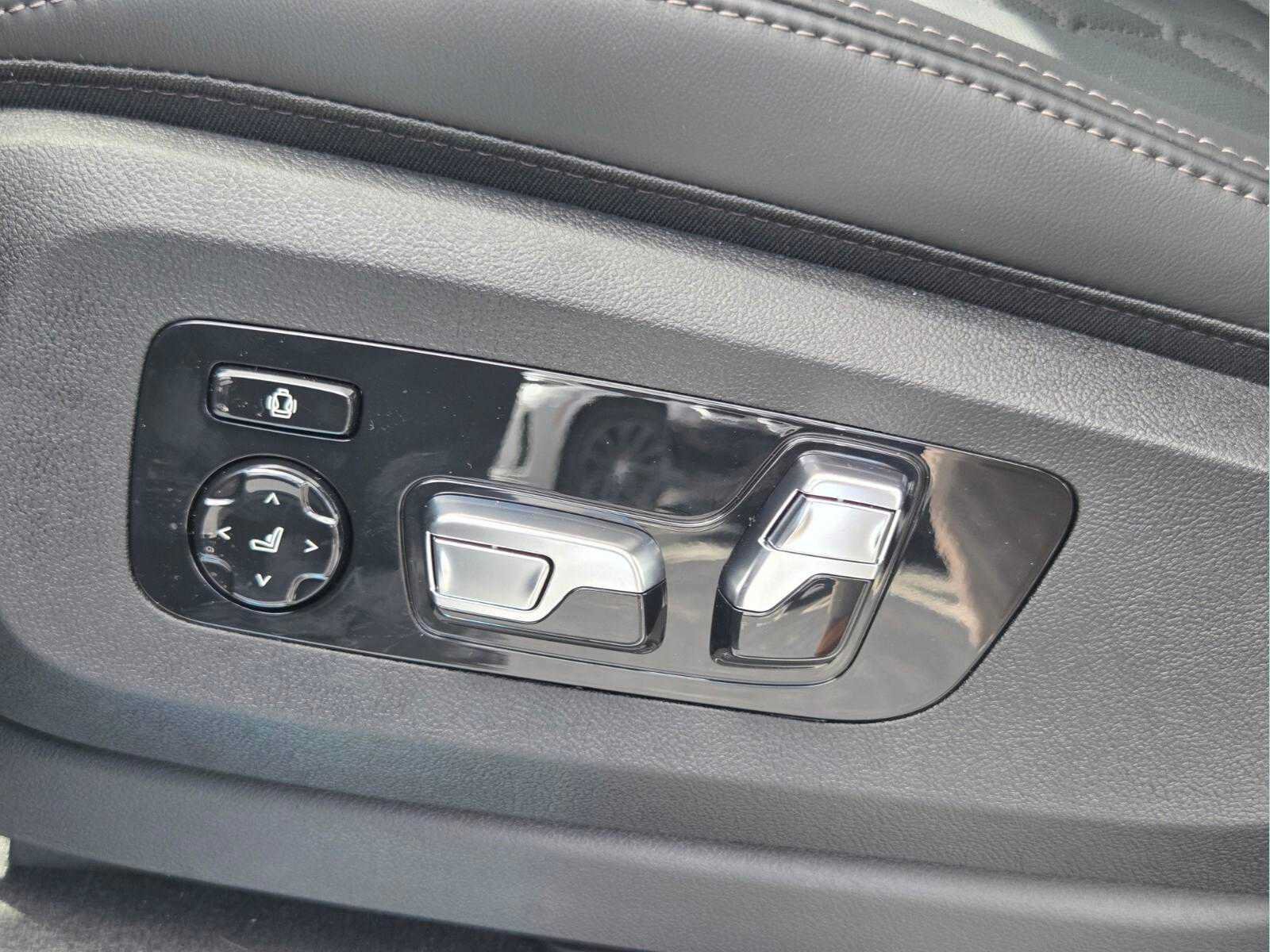New 2027 BMW X7 M60i AWD/4WD image 22