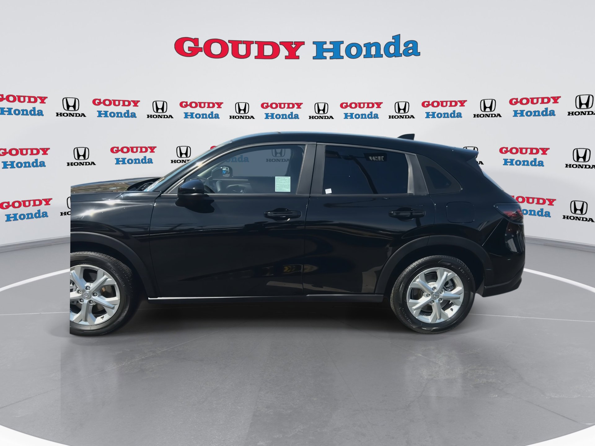 Certified 2023 Honda HR-V LX image 6