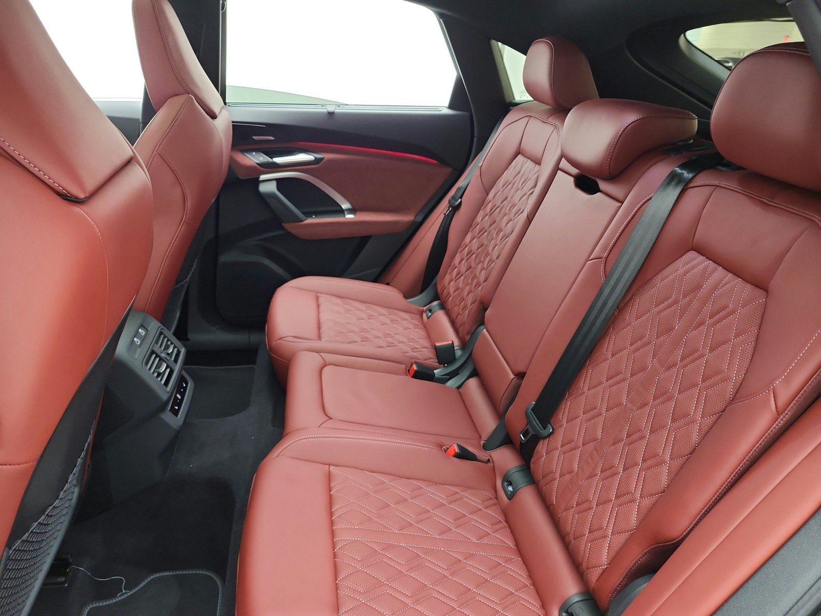 New 2026 Audi SQ5 Prestige AWD/4WD image 11