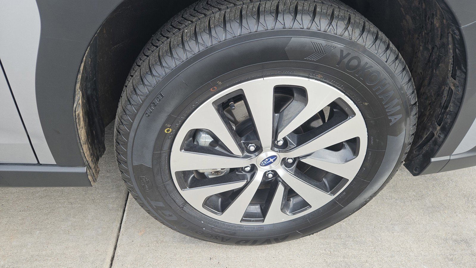 Used 2025 Subaru Outback image 2