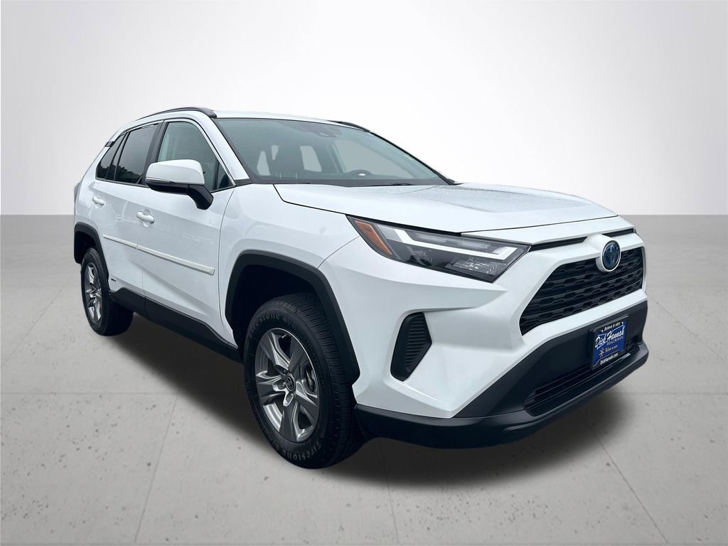 Certified 2024 Toyota RAV4 LE AWD/4WD image 6