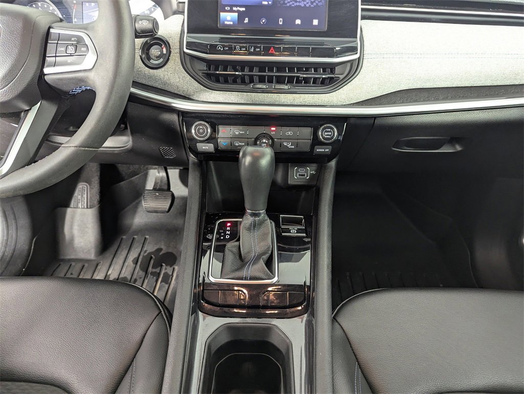 Used 2022 Jeep Compass Latitude image 27