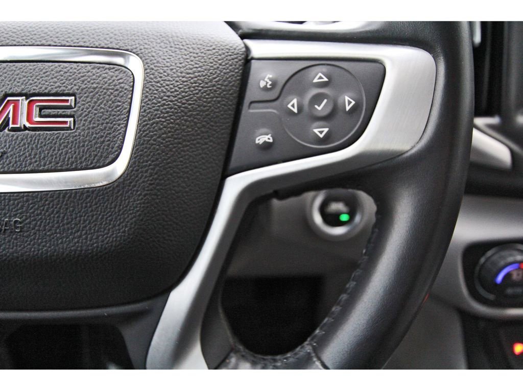 Used 2021 GMC Terrain SLE w/ Driver Convenience Package image 16
