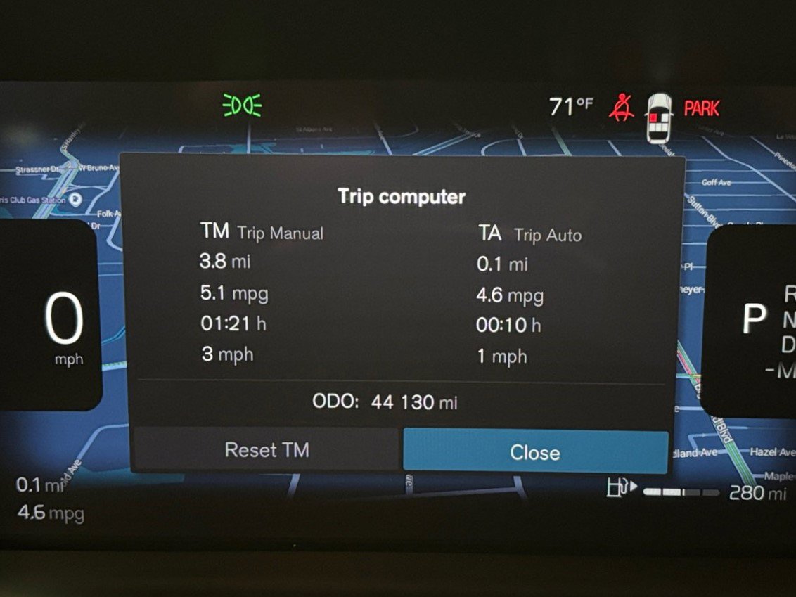 Used 2024 Volvo XC60 B5 Ultimate w/ Climate Package AWD/4WD image 11
