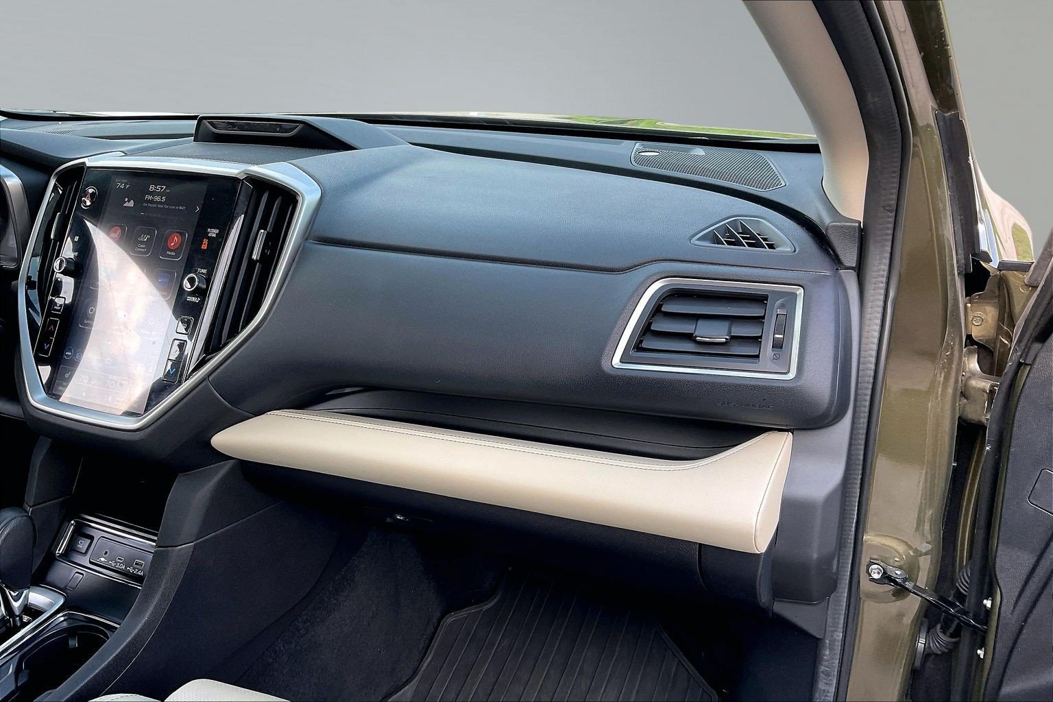 Used 2025 Subaru Ascent Limited AWD/4WD image 15