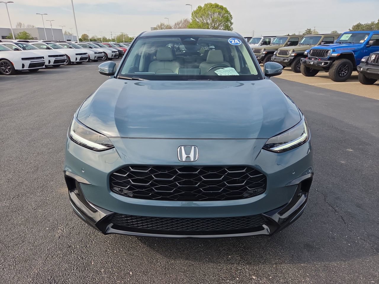 Used 2024 Honda HR-V EX-L image 2