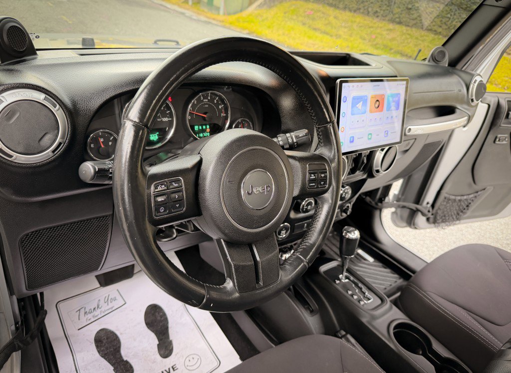 Used 2013 Jeep Wrangler Unlimited Sahara w/ Connectivity Group image 12