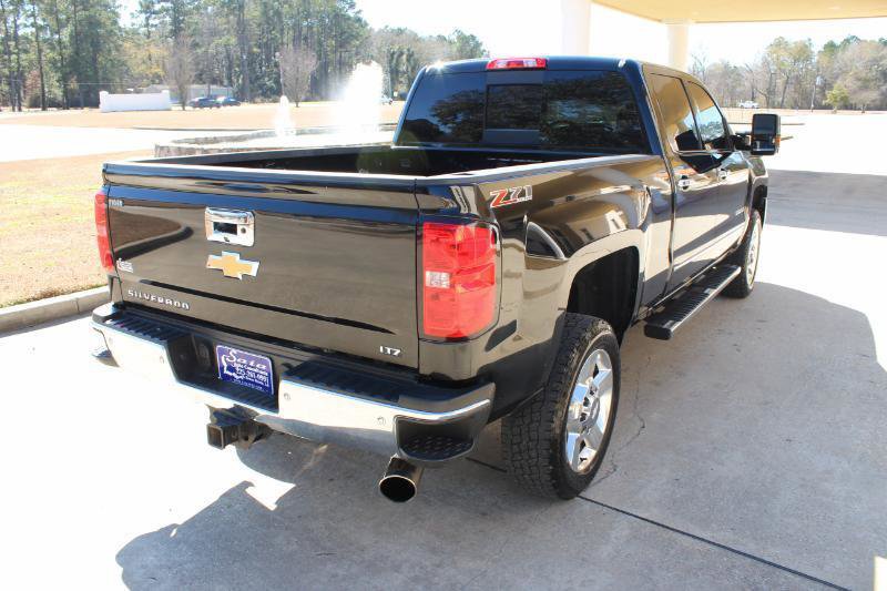 Used 2017 Chevrolet Silverado 2500 LTZ w/ Vortec Plus Package image 16