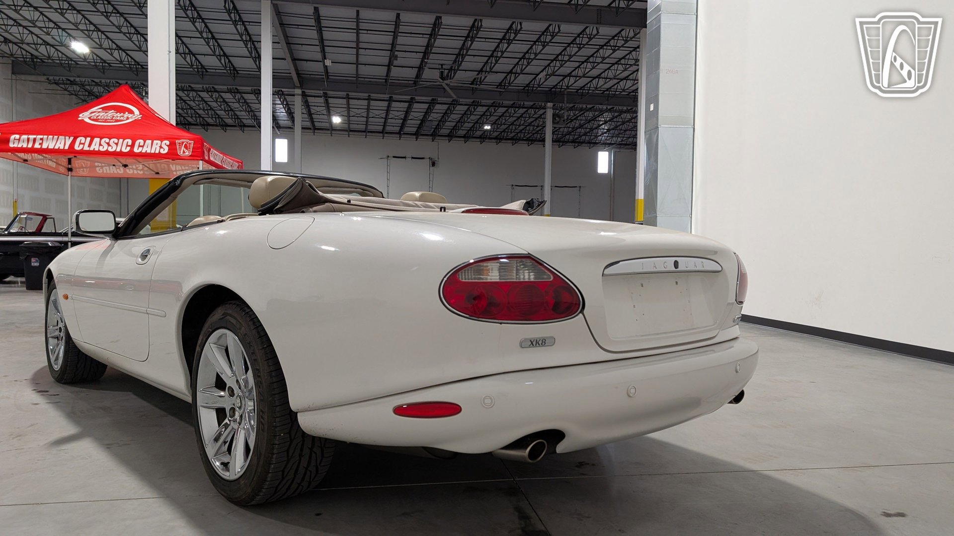 Used 2003 Jaguar XK8 Convertible image 9