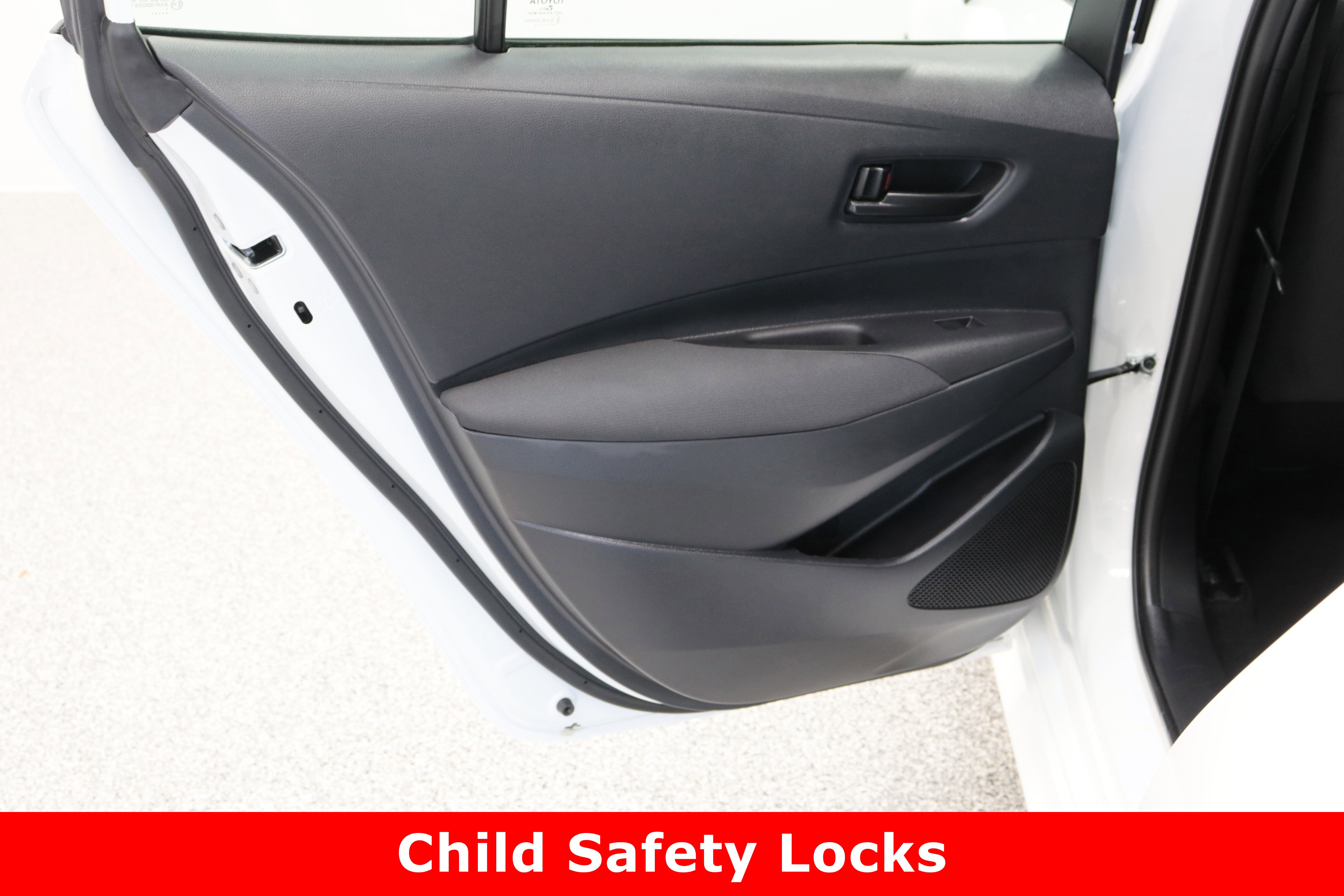 Used 2025 Toyota Corolla LE image 22