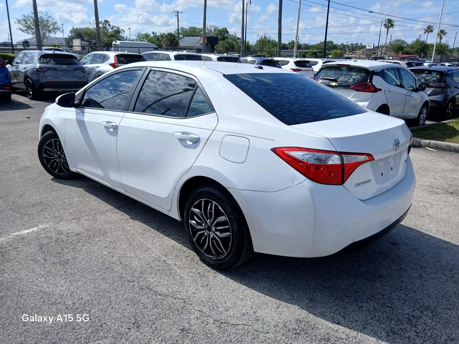 Used 2016 Toyota Corolla LE FWD image 6