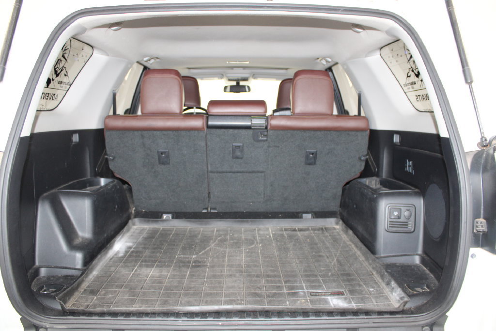 Used 2016 Toyota 4Runner Limited AWD/4WD image 22