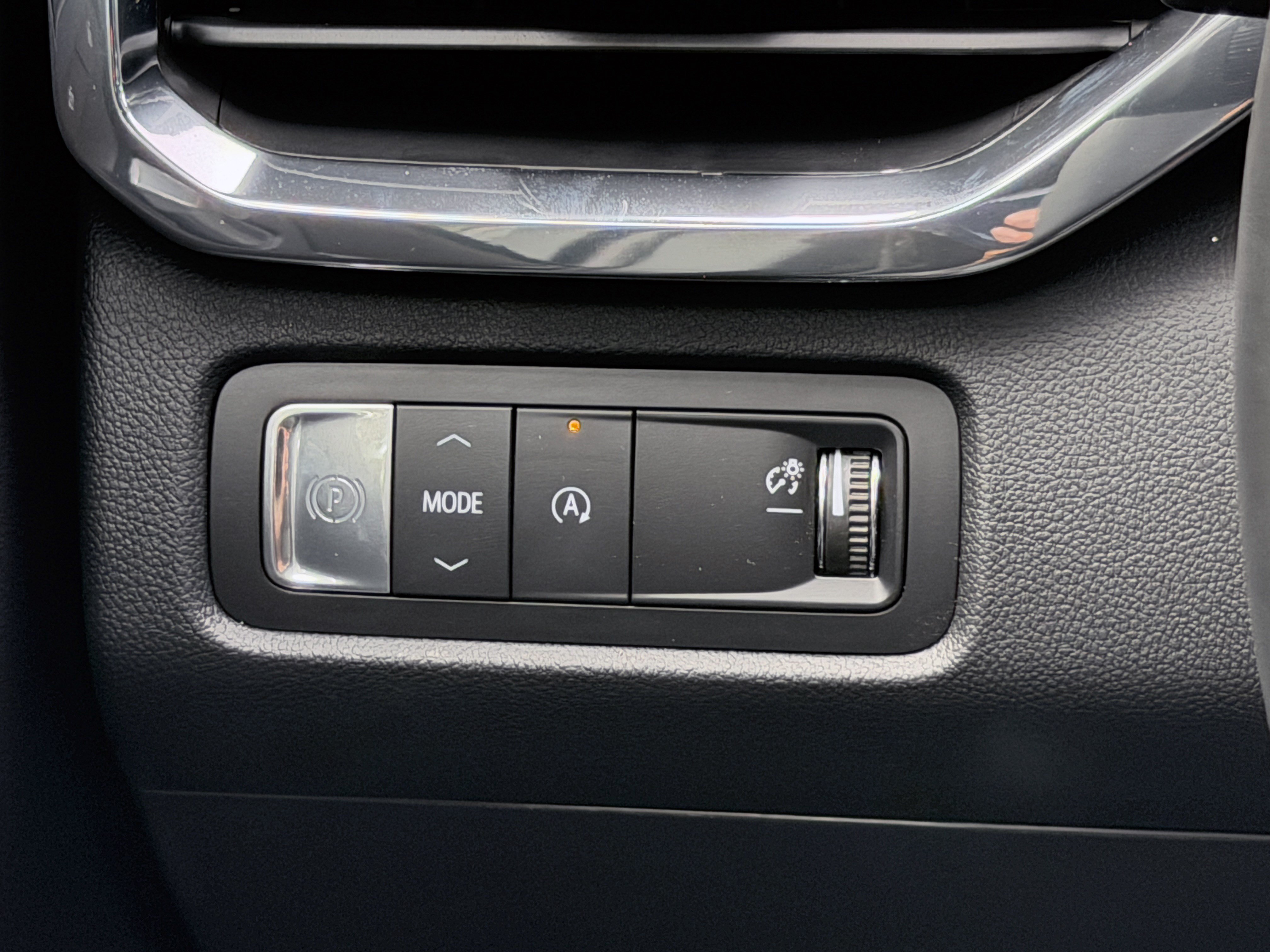New 2026 GMC Acadia Elevation w/ Black Edition FWD image 32