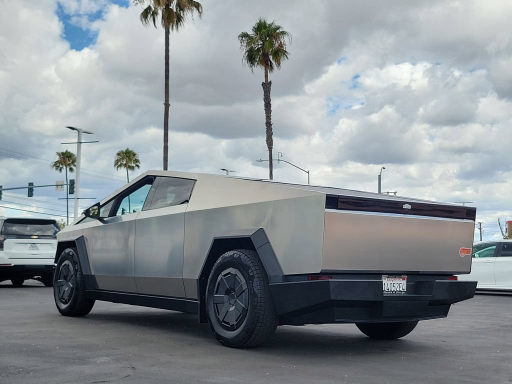 Used 2024 Tesla Cybertruck Cyberbeast AWD/4WD image 2